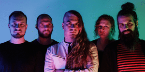 VOYAGER RUNAWAY TOUR