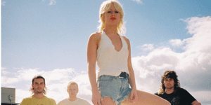 Amyl and the Sniffers