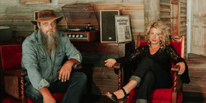 Hat Fitz & Cara